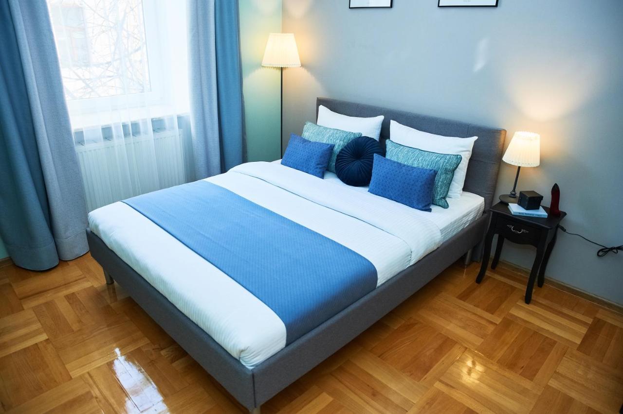 Cozy Apartment, 5Mins To Opera 리비프 외부 사진