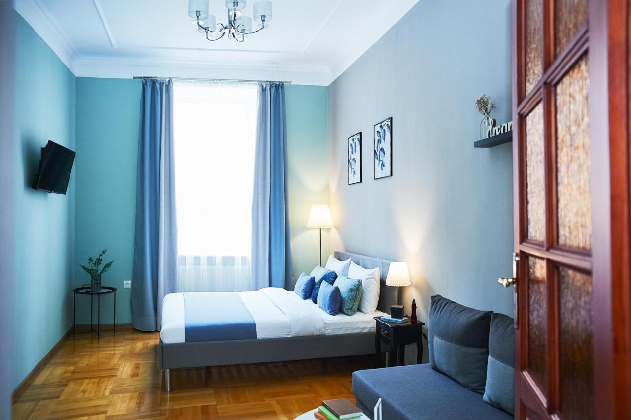 Cozy Apartment, 5Mins To Opera 리비프 외부 사진