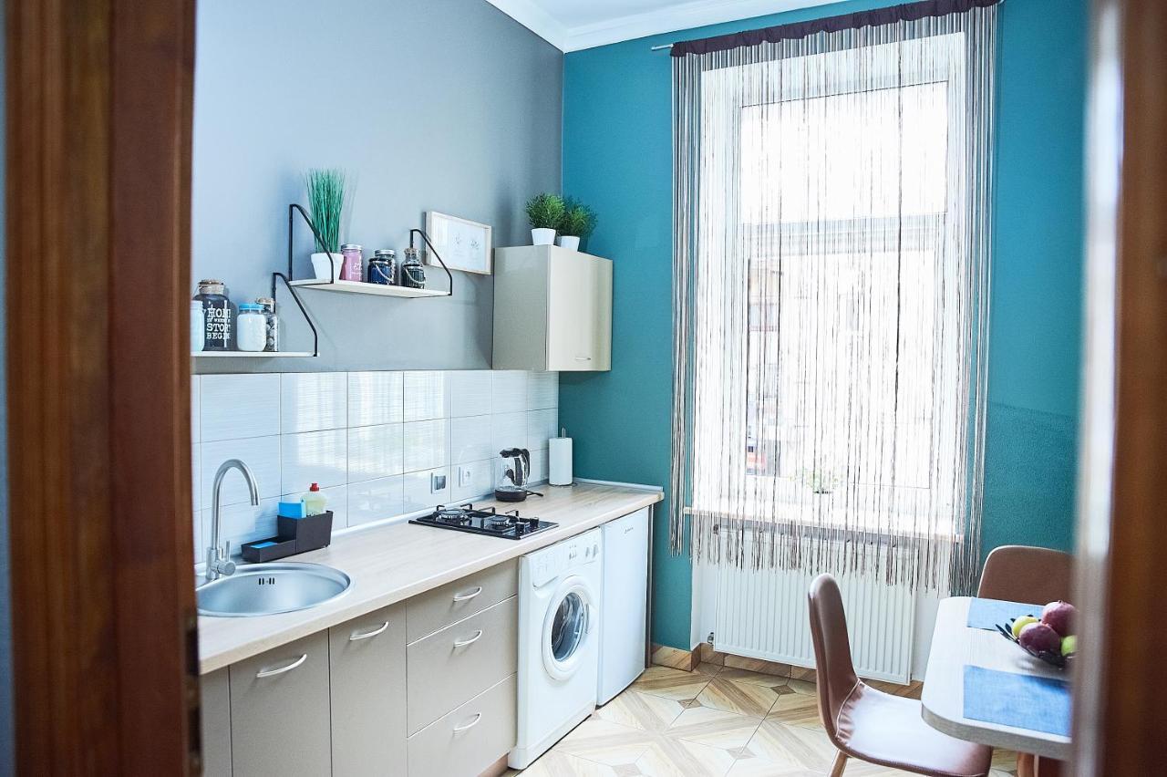 Cozy Apartment, 5Mins To Opera 리비프 외부 사진