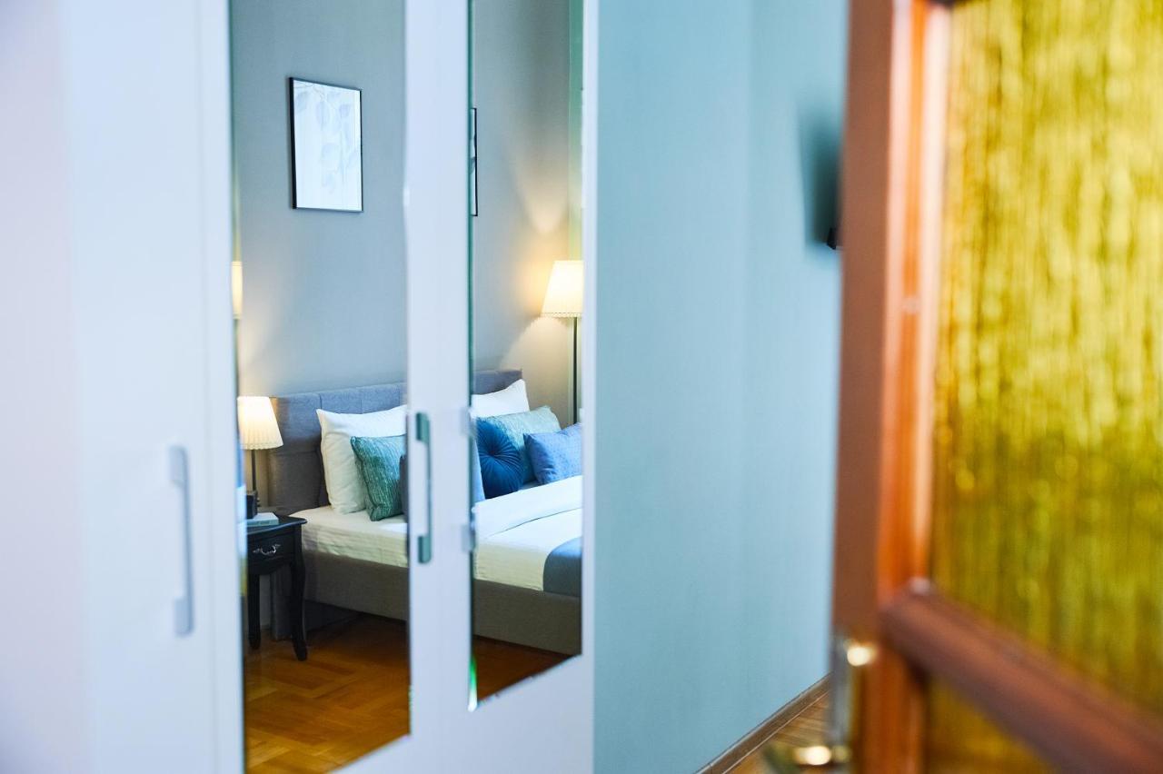 Cozy Apartment, 5Mins To Opera 리비프 외부 사진